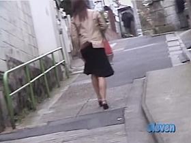 Sweet dreamy Japanese girl is having sharking affair with some lusty lad