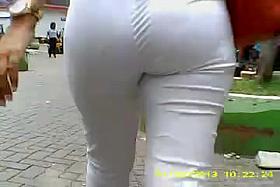 Following a Brazilian hawt but...