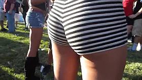 HIDDEN CAM BUBBLE BUTT SHORT DELICIOUS SPANDEX ASS