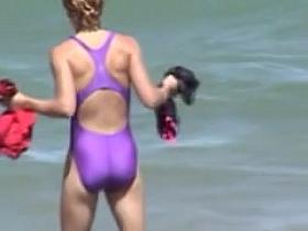 Candid voyeur girl in bikini of the nice lilac color 06o