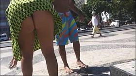 Bitch shows her ass, without shame