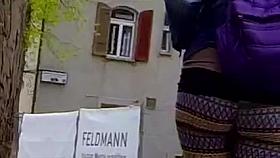 Candid - Bouncing Ass In Tight Leggings