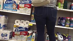 Mommy Asses in Jeans