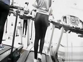 Attractive teen working out her hypnotic butt