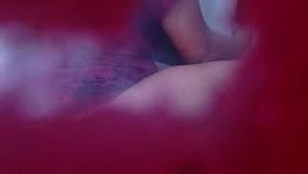 espiando culo en el wc