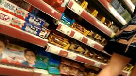 hot teen upskirt (thong)