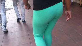 Morena Chuletuda Ricota Leggins Verdes Culote
