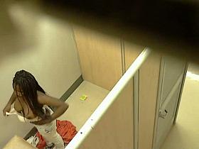 Ebony babe with huge beautiful tits topless