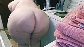 SSBBW Housewife Does The Laundry Naked