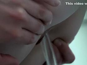 Nice butt of a pissing babe