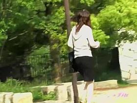 Cute looking girl got skirt sharked and then called her man