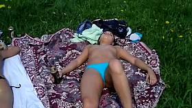 SpyCams Rus Voyeur Public park Flash Girls -NV