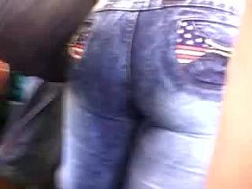 OLHA ESSA BUNDA (LOOK THIS ASS)