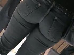 Perfect round ass cadres in this voyeur video bitch