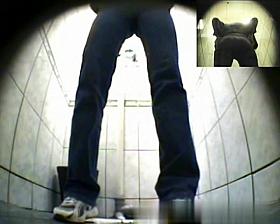 Girls Pissing voyeur video 224