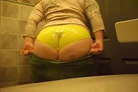 hidden cam ass tease