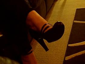 girlfriend leggings n heels part2