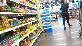 Cutie with a booty (Candid)