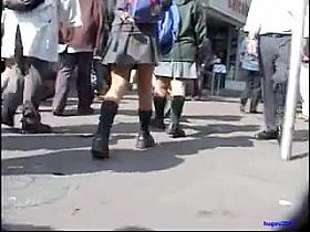 Street voyeur filmed a hot chick with nice ass