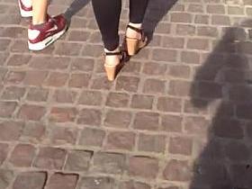 Behind a girl 05 - Beautiful ASS