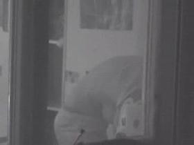 Espiando por la ventana 7