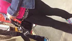 Thick Latina in black leggings