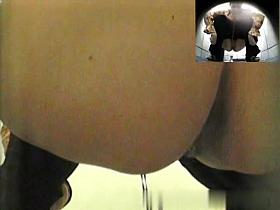 Girls Pissing voyeur video 27