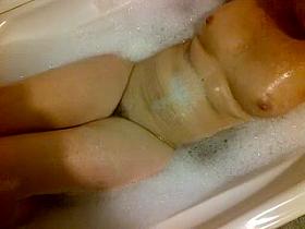 Girfriend in the bath..