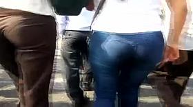 NALGONA CASADA EN EVENTO.