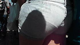 short jeans ajustadoa