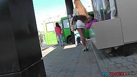 Skinny babe wears mini skirt in the voyeur upskirt vid