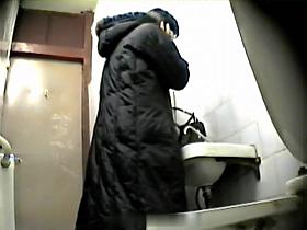 Girls Pissing voyeur video 328