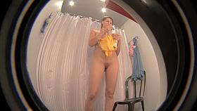 Amateur wants to buy a new yellow bikini