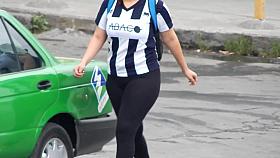 Lindas caderas y cameltoe (leggins)