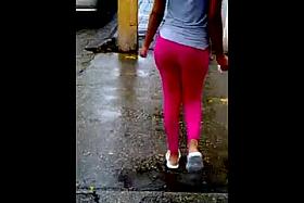 Culona Jovencita Leggins Rosados Ricura de culo
