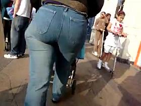 Big Booty Wide Jeans