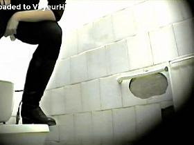 Girls Pissing voyeur video 28