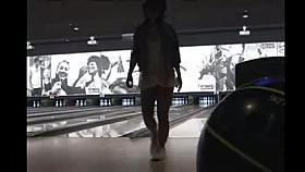 Rika Flashing In Bowling