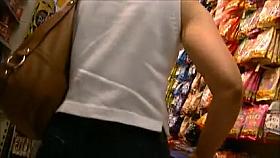 Candid ass in really tight jeans