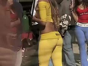 Squishy ass in jeans