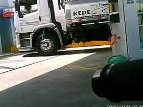 SDRUWS2 - CAMELTOE AT THE GAS STATION