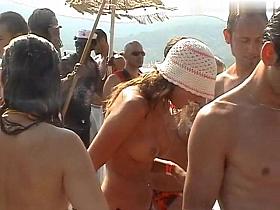 Voyeur HD Beach Video N 121