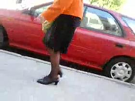 spy mature legs in pantyhose