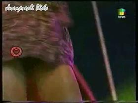 Dancers with plump asses in an upskirt video