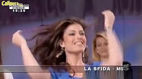 Sara Tommasi Exposing Thong