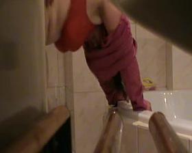 bbw molli im bad heimlich von hinten gefickt