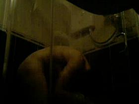 shower cam a bit dark but u can still c