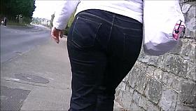 Candid redhead milf with big ass in jeans