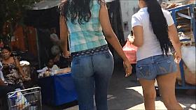 VECINAS NALGONAS MERCADO TEENS