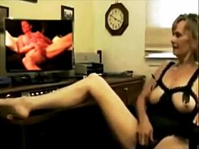 My favorite wank off video. My two favorite Gilfs together